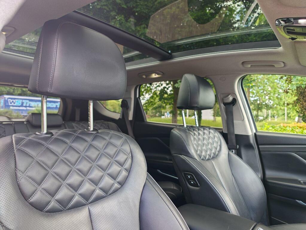 Hyundai Santa Fe Ultimate Black #13