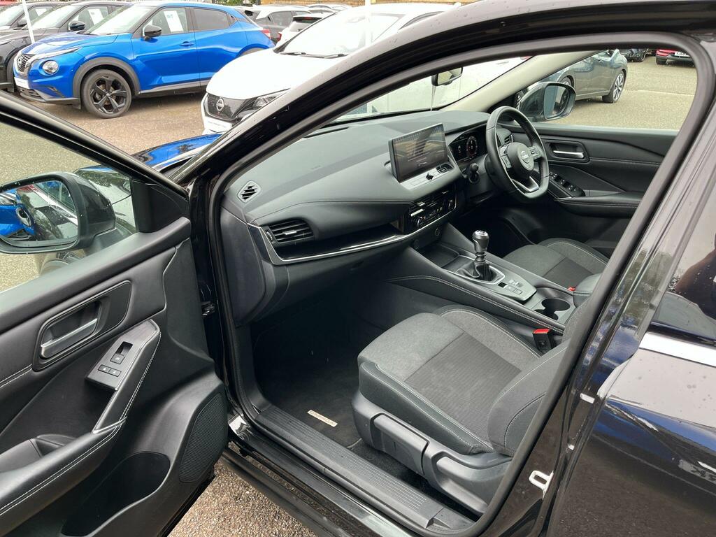 Nissan Qashqai 1.3 Dig-t Mhev N-connecta Euro 6 Ss AJ23EXA Black #2