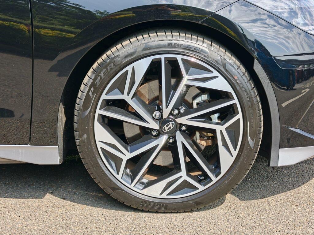 Hyundai Ioniq 6 77.4Kwh Premium Black #5