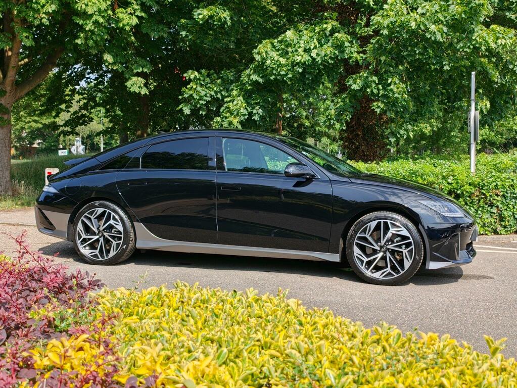 Hyundai Ioniq 6 77.4Kwh Premium Black #4