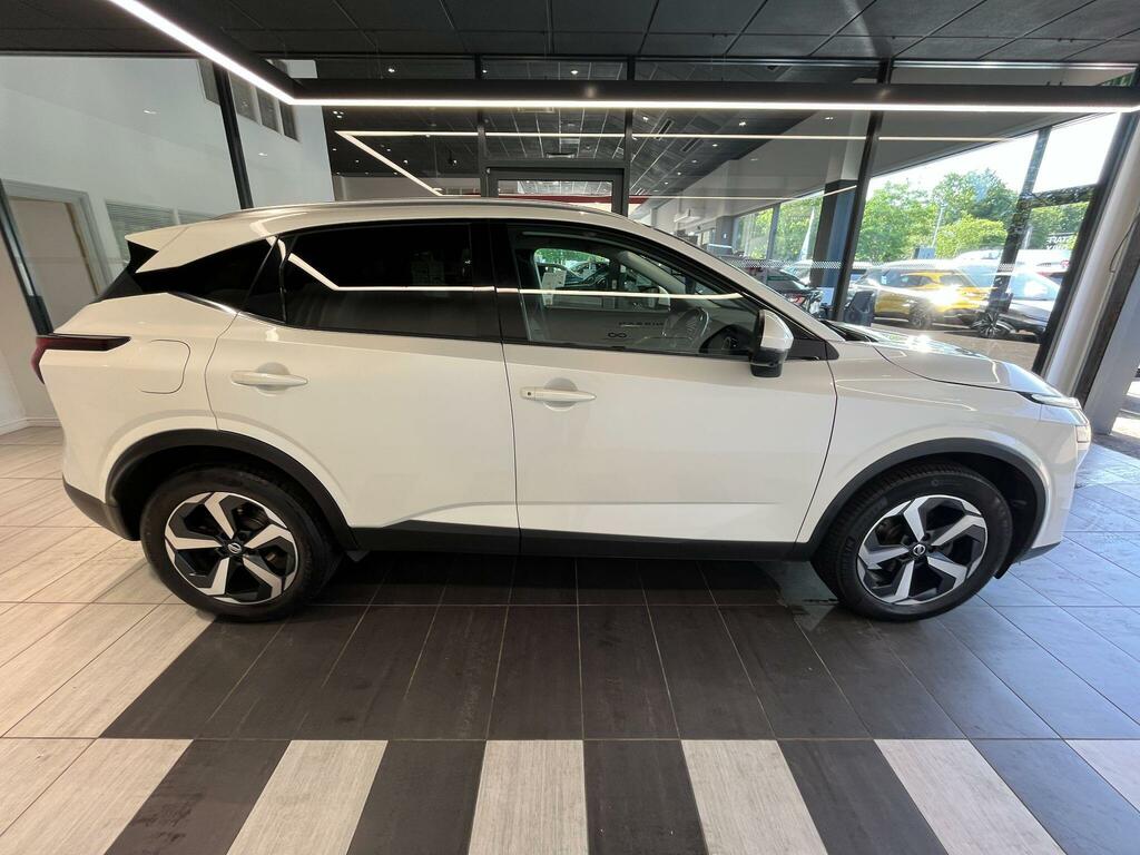 Nissan Qashqai 1.3 Dig-t Mhev N-connecta Euro 6 Ss DE22RXK White #4