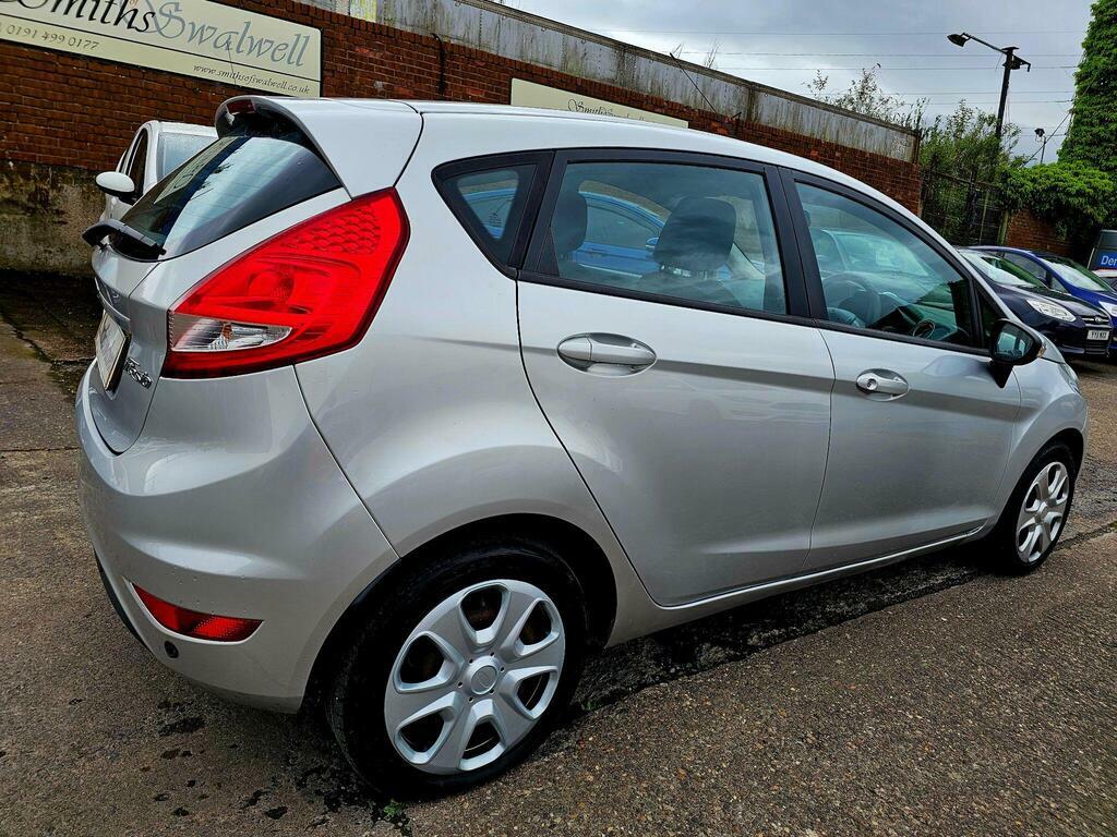 Ford Fiesta 1.4 Edge  Silver #2