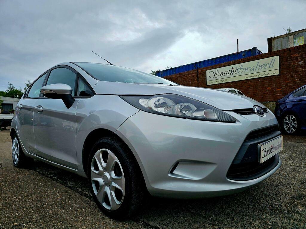 Ford Fiesta 1.4 Edge Silver