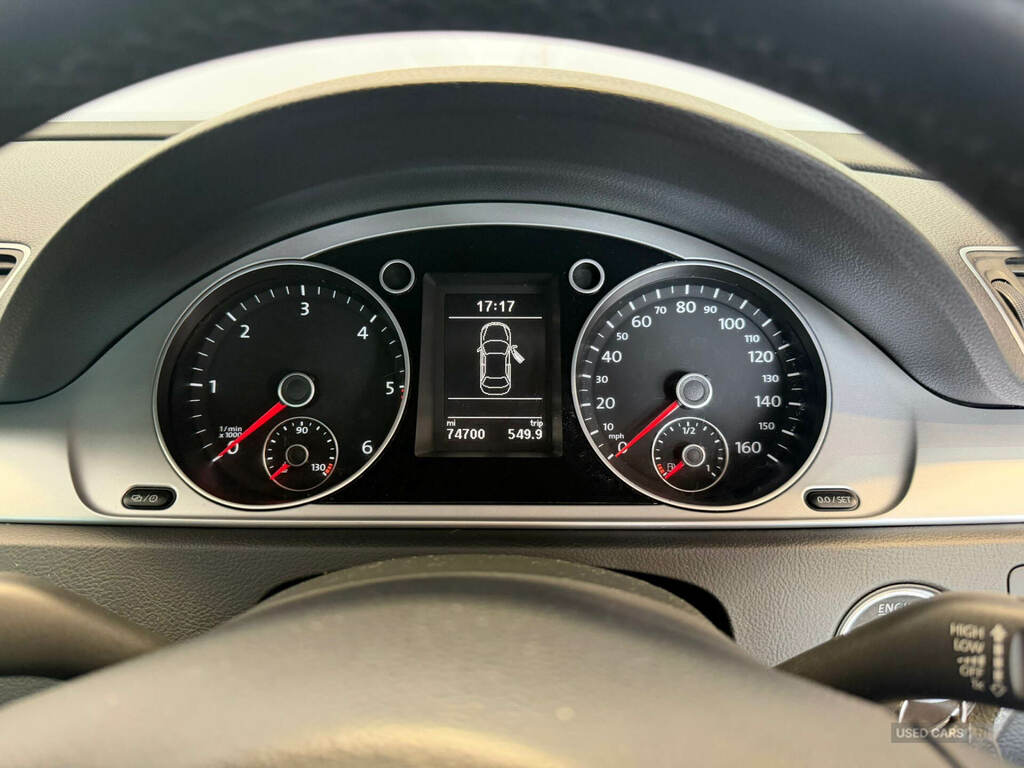 Volkswagen Passat 1.6 Tdi Se Business 2015 Brown #16