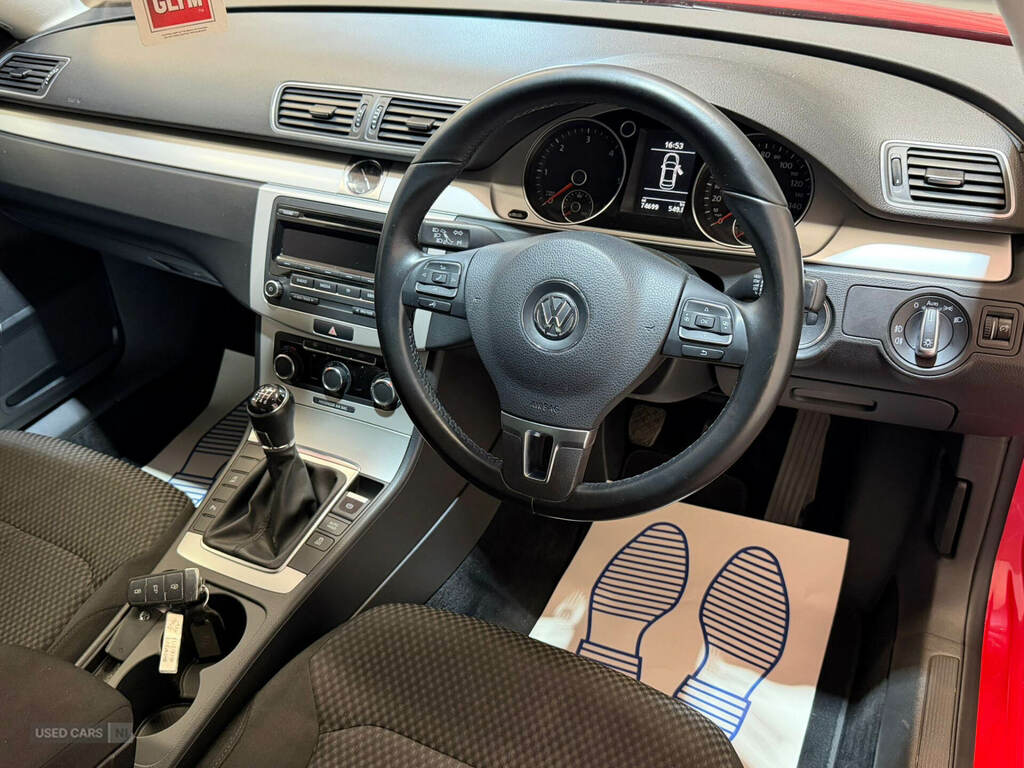 Volkswagen Passat 1.6 Tdi Se Business 2015 Brown #10