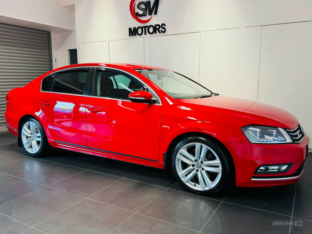 Volkswagen Passat 2.0 Tdi Bluemotion Tech R-line Red