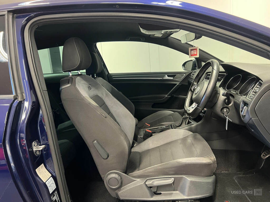 Volkswagen Golf R Tsi Dsg White #11