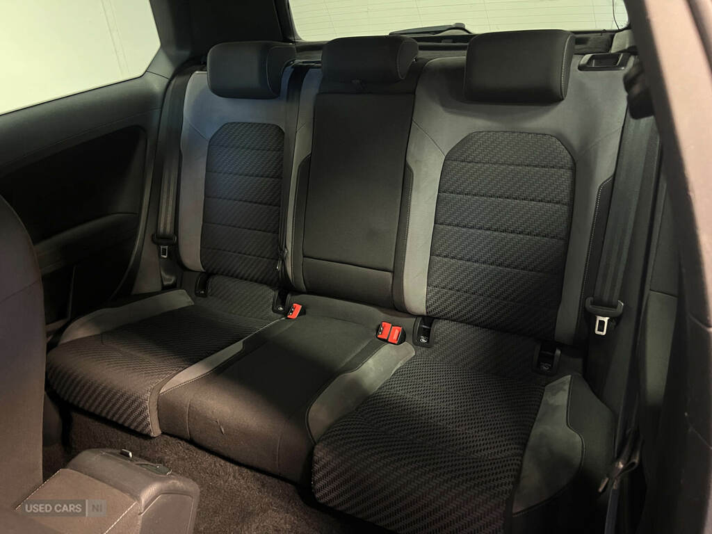 Volkswagen Golf R Tsi Dsg White #16