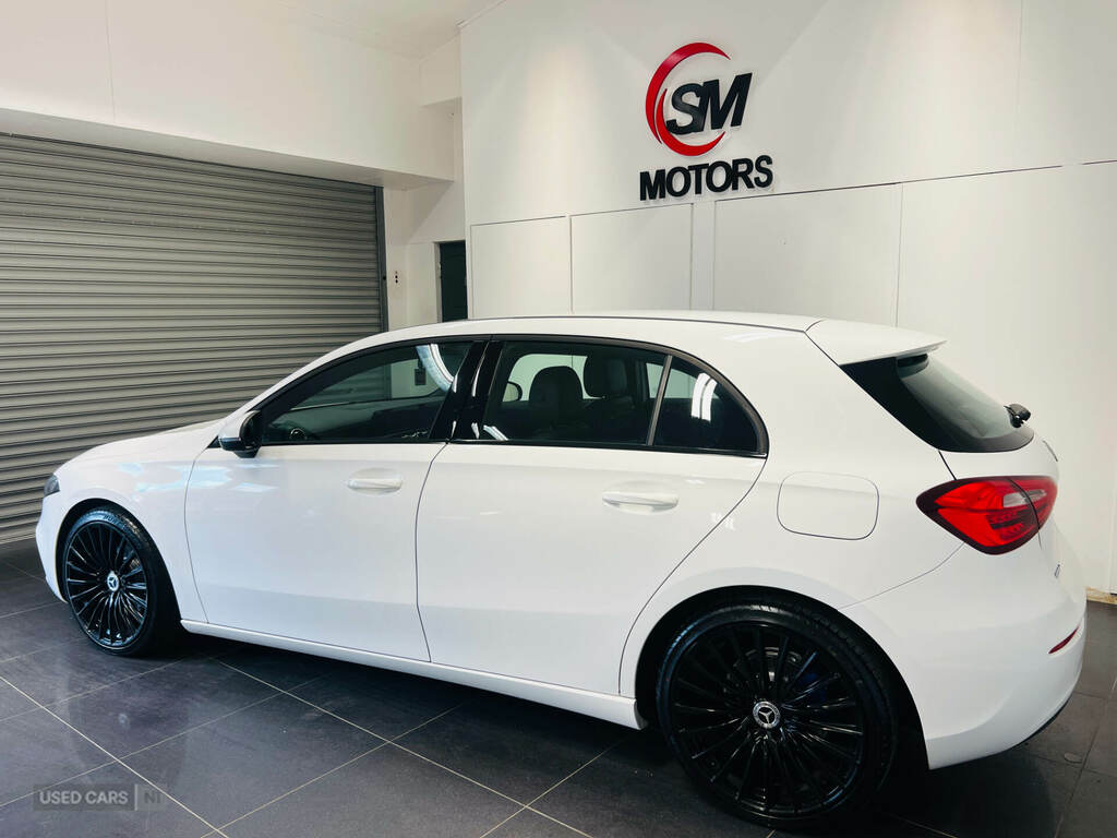Mercedes-Benz A Class A180d Se White #5