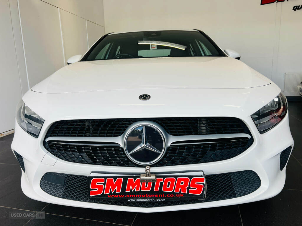 Mercedes-Benz A Class A180d Se White #2