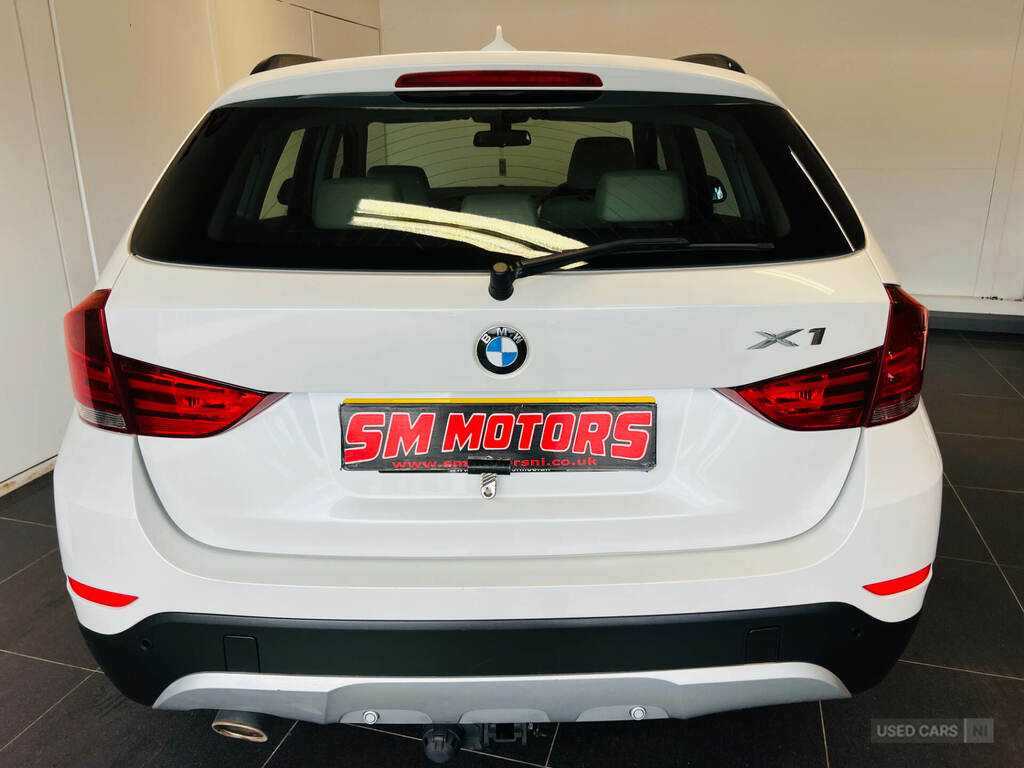 BMW X1 Xdrive20d Xline White #10