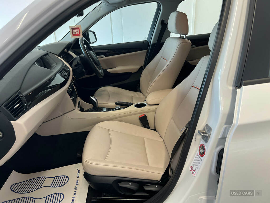 BMW X1 Xdrive20d Xline White #12