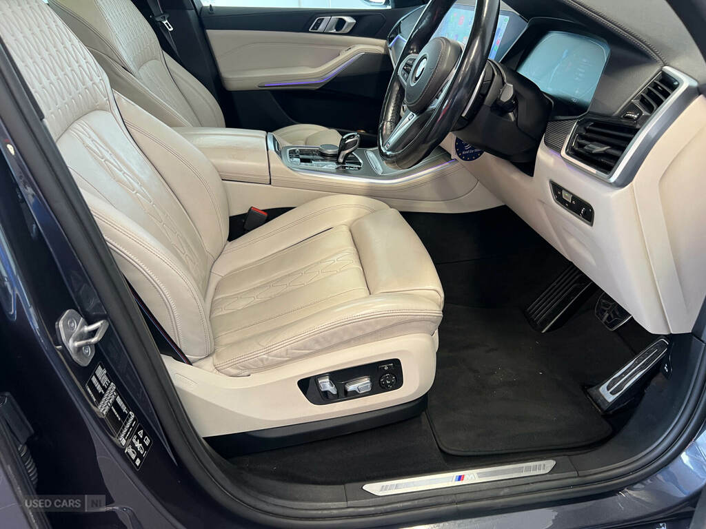 BMW X5 Xdrive45e M Sport Black #10