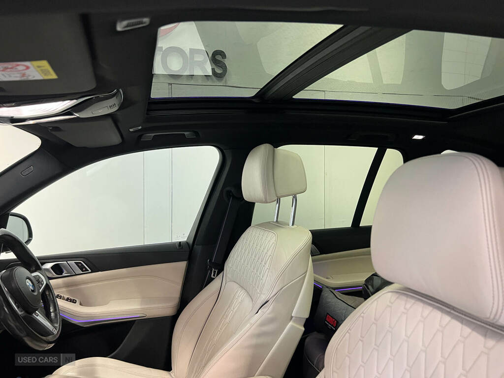 BMW X5 Xdrive45e M Sport Black #9
