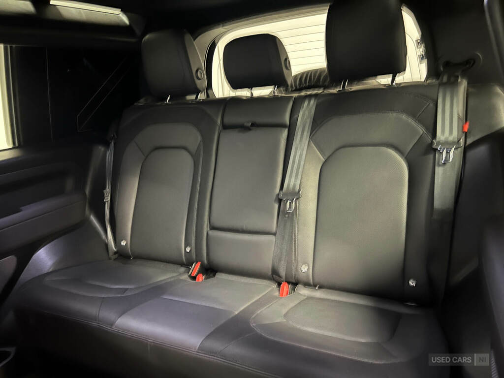 Land Rover Defender 90 D250 Se 90 Blue #11