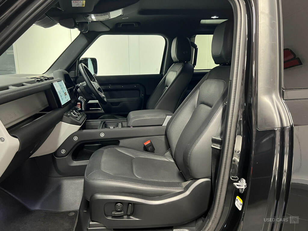 Land Rover Defender 90 D250 Se 90 Blue #23