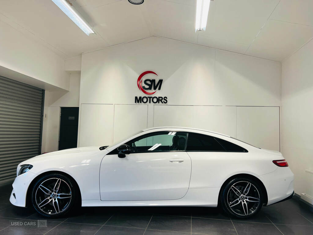 Mercedes-Benz E Class E350d Amg Line Premium 9G-tronic White #23