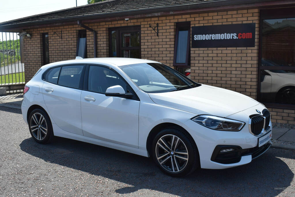BMW 1 Series 118I 136 Sport Live Cockpit Professional White