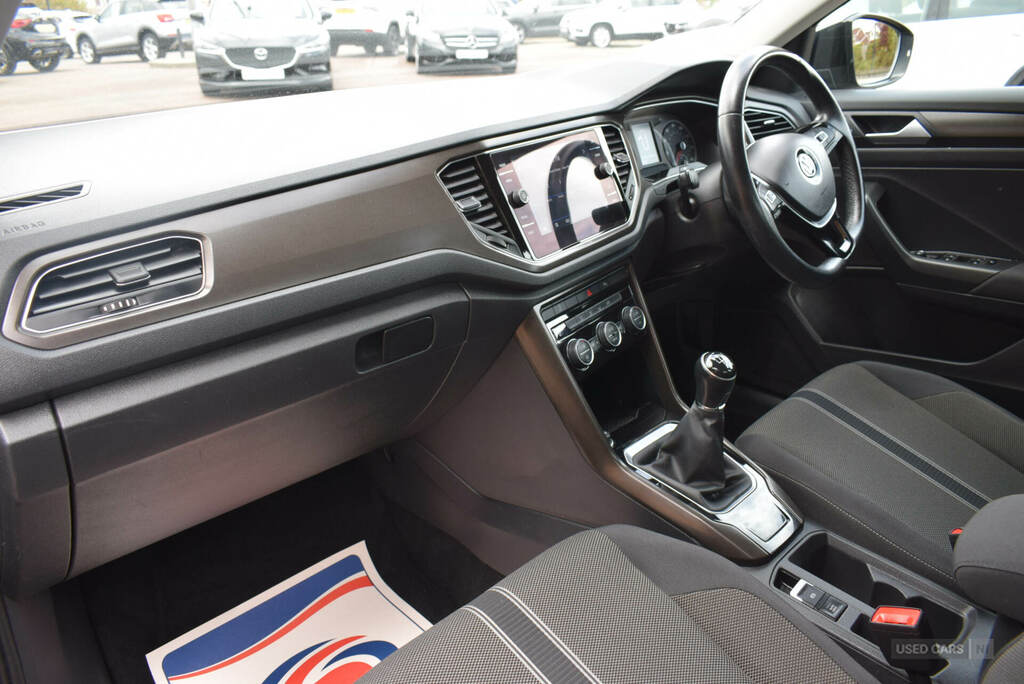 Volkswagen T-Roc 1.6 Tdi Se MD19PUF Black #4