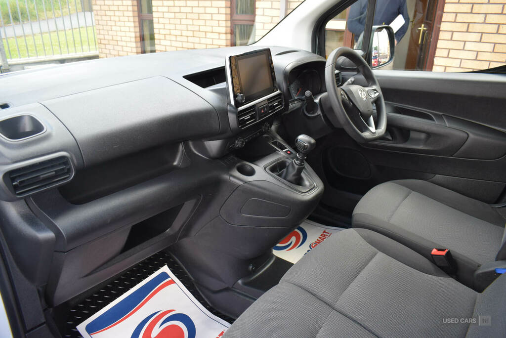 Vauxhall Combo 2000 1.5 Turbo D 100Ps H1 Sportive Van XGZ5993 White #2