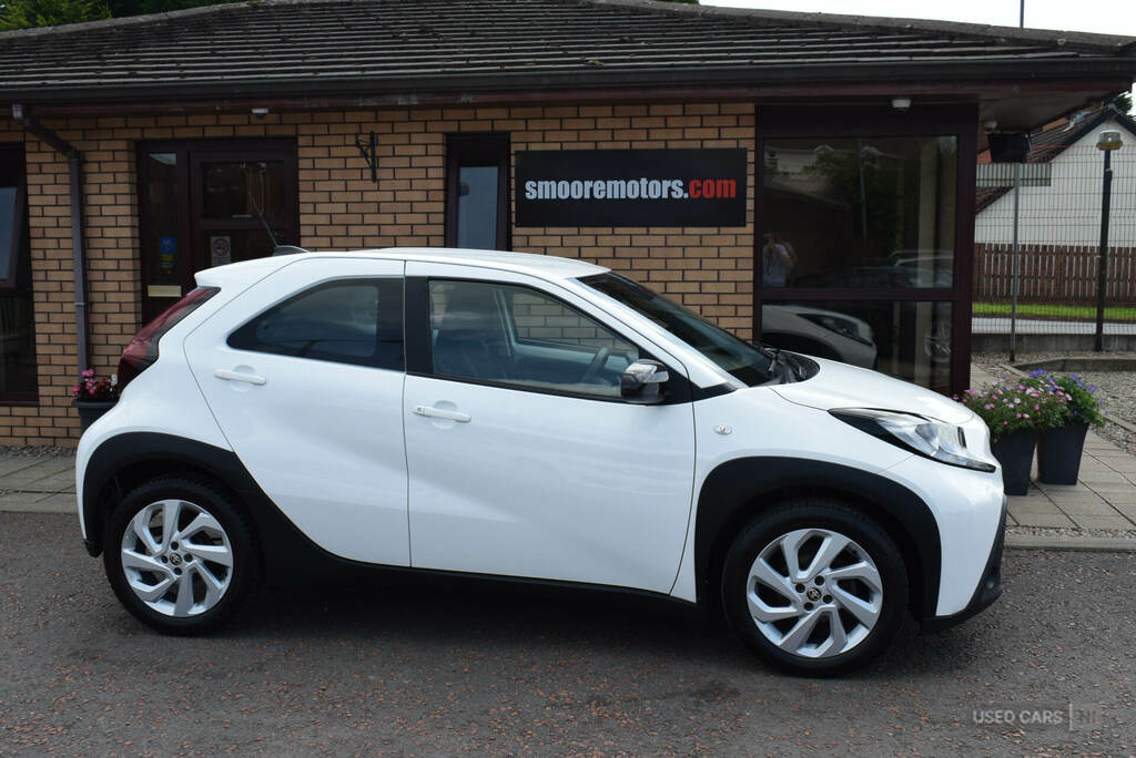Toyota Aygo X 1.0 Vvt-i Pure White #4