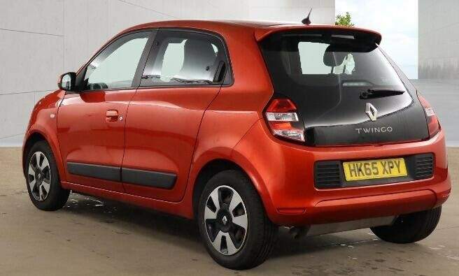 Renault Twingo Hatchback HK65XPY Red #6