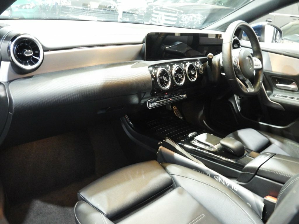 Mercedes-Benz CLA Class 1.3L Amg Line Blue #2