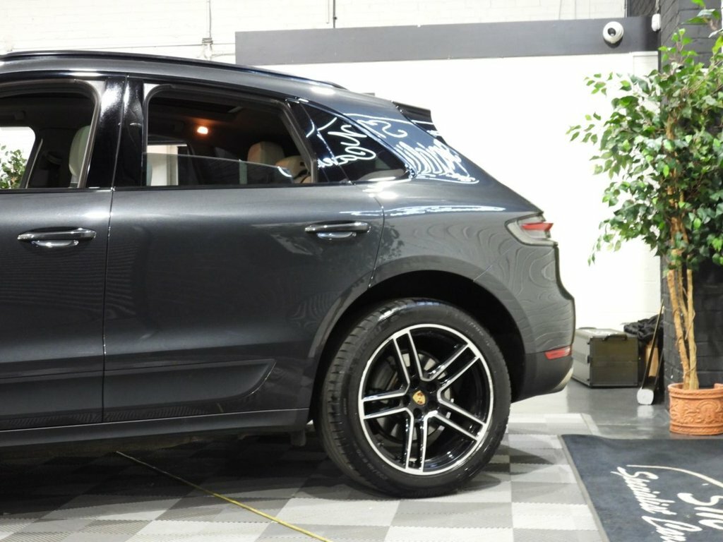 Porsche Macan 3L S RF19LVY Grey #3