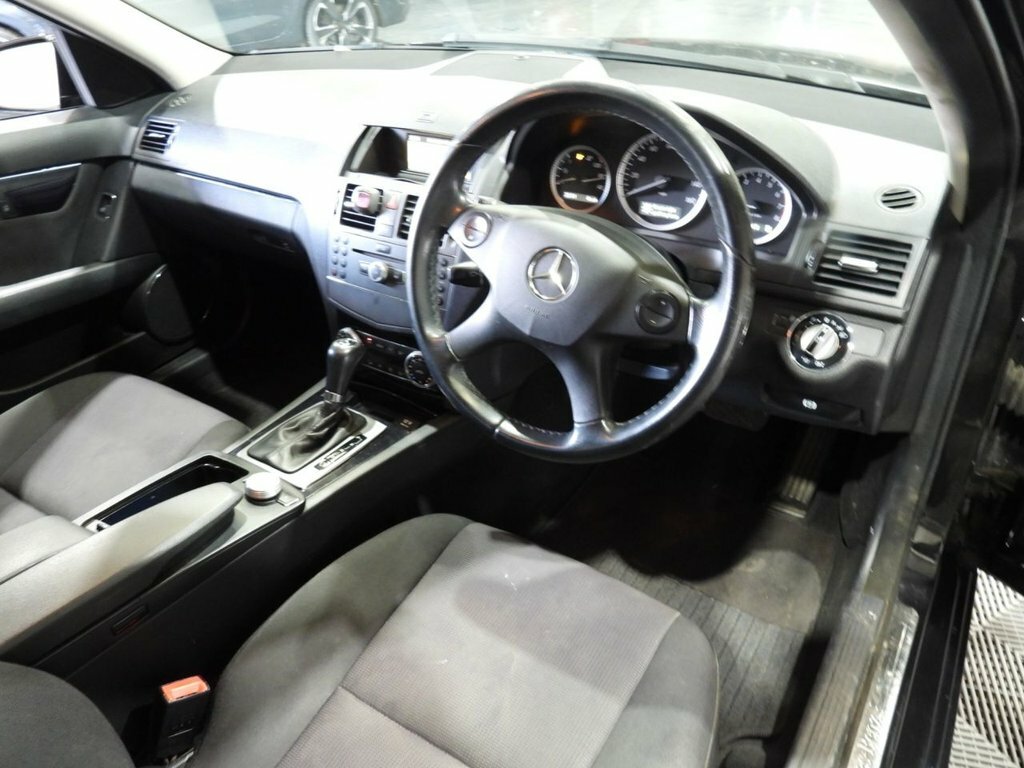 Mercedes-Benz C Class 1.8L Se KP10YZN Black #4