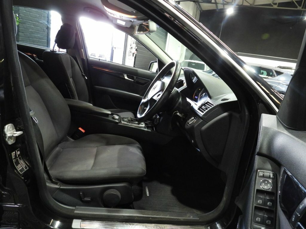 Mercedes-Benz C Class 1.8L Se KP10YZN Black #3