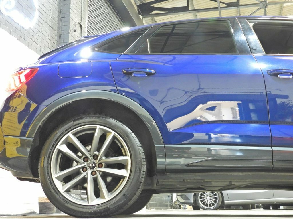 Audi Q3 1.5L Black Edition VO21JYA Blue #6