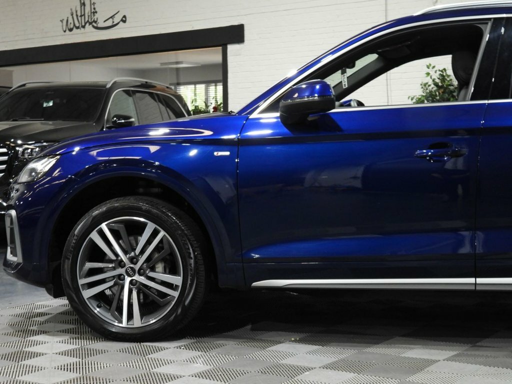 Audi Q5 2L Competition YD73DYF Blue #2