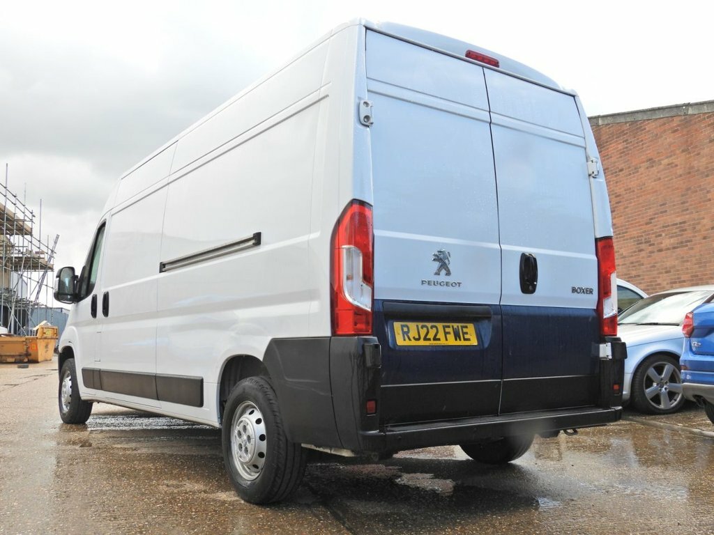 Peugeot Boxer 2.2L Professional White #2