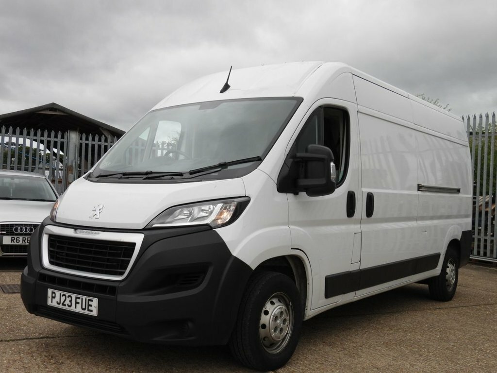 Peugeot Boxer 2.2L Professional Premium White #6