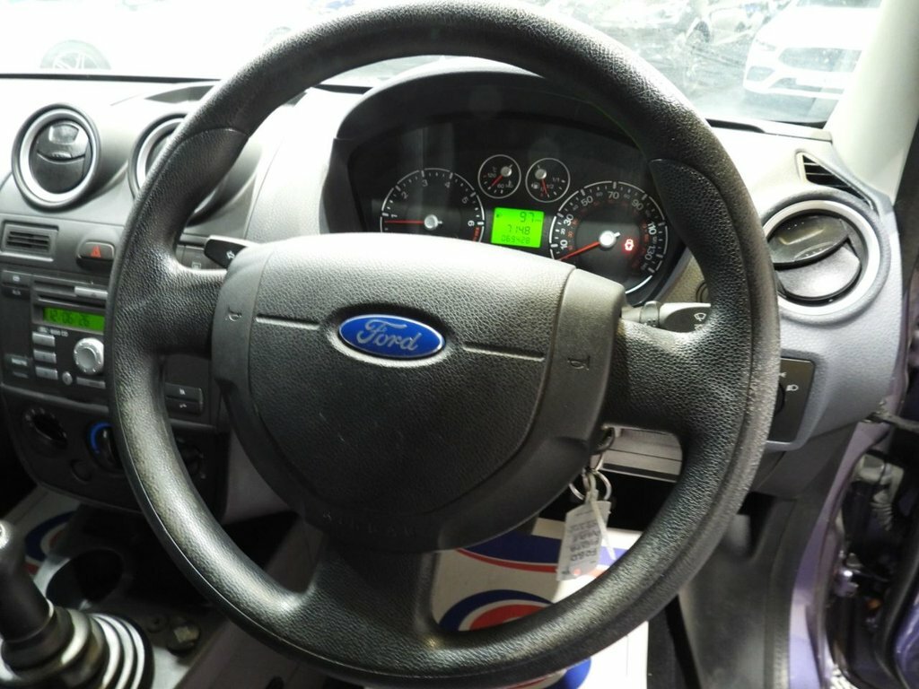 Ford Fiesta 1.25 Style Red #23