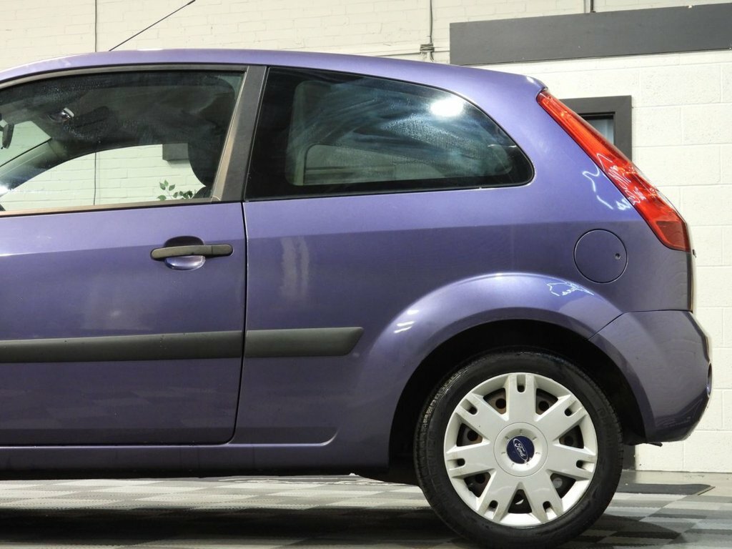 Ford Fiesta 1.25 Style Red #15
