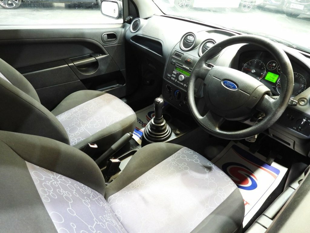 Ford Fiesta 1.25 Style Red #3