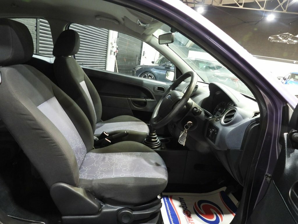 Ford Fiesta 1.25 Style Red #20
