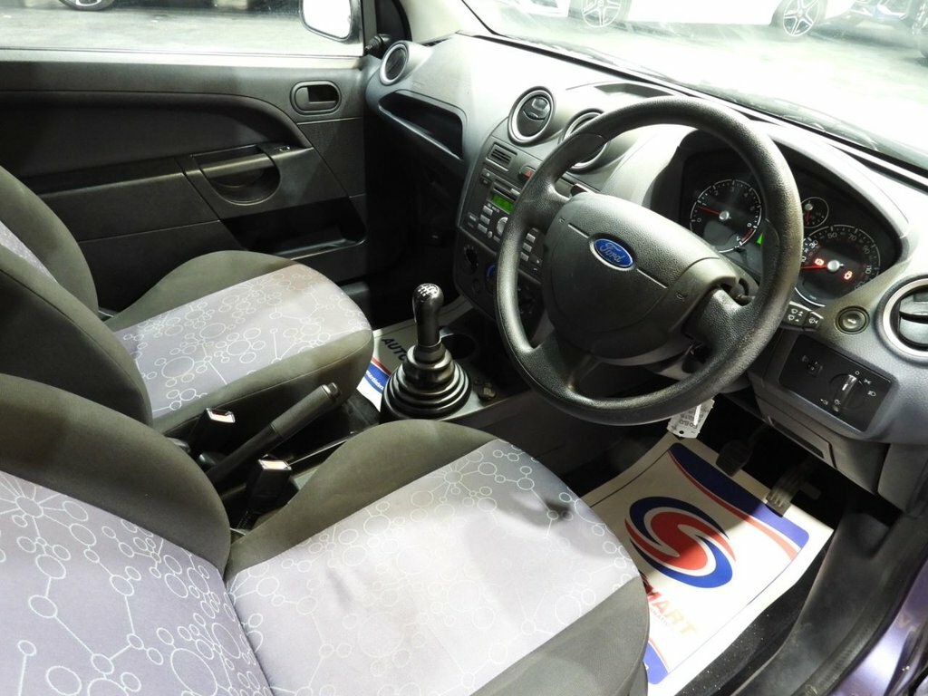 Ford Fiesta 1.25 Style Red #21