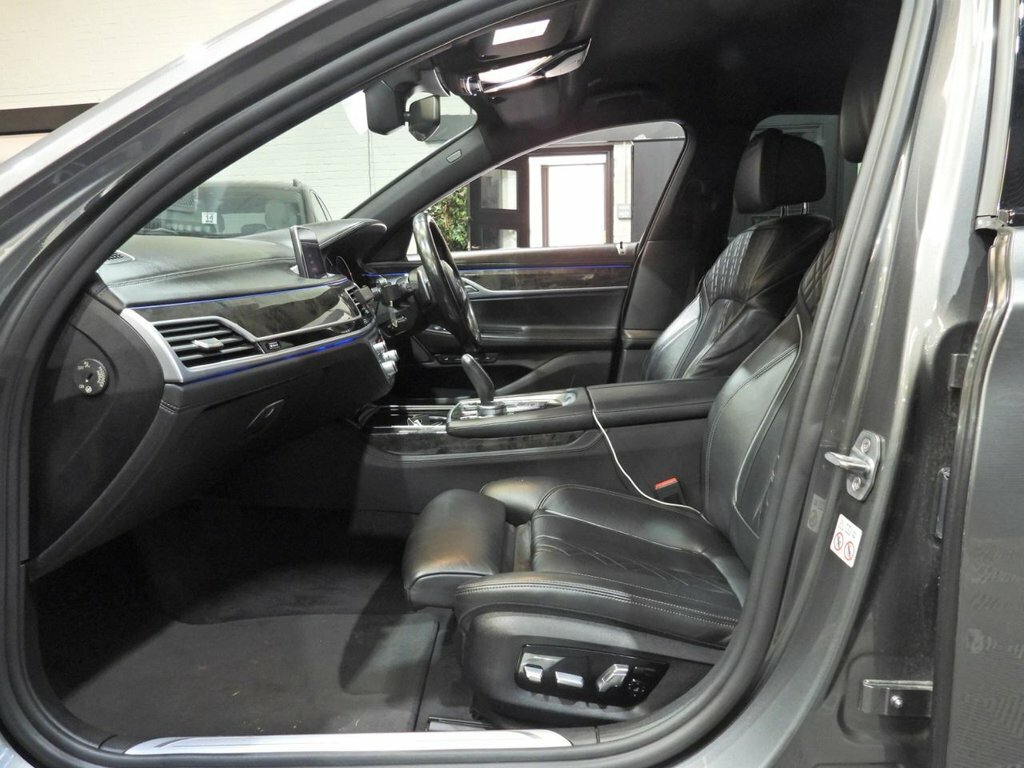 BMW 7 Series 3L M Sport Grey #5