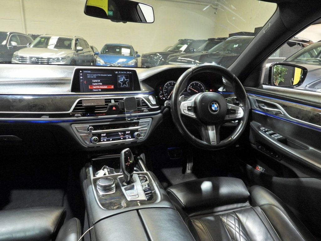 BMW 7 Series 3L M Sport Grey #4