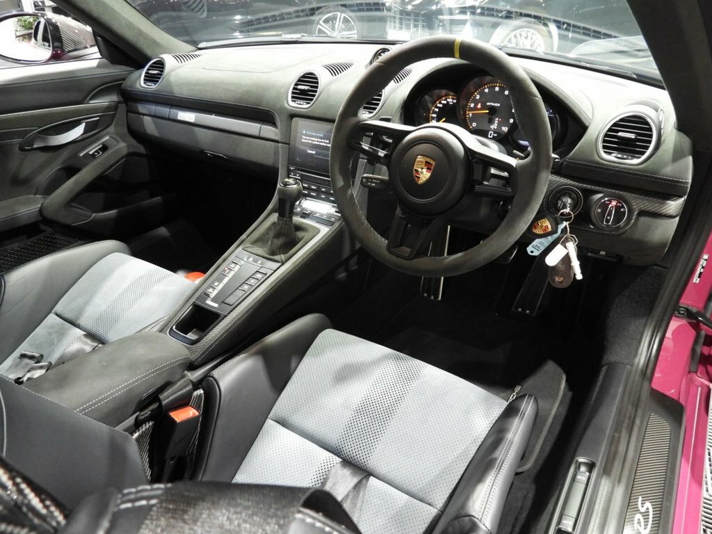Porsche 718 Cayman 4L Gtrs Pink #4
