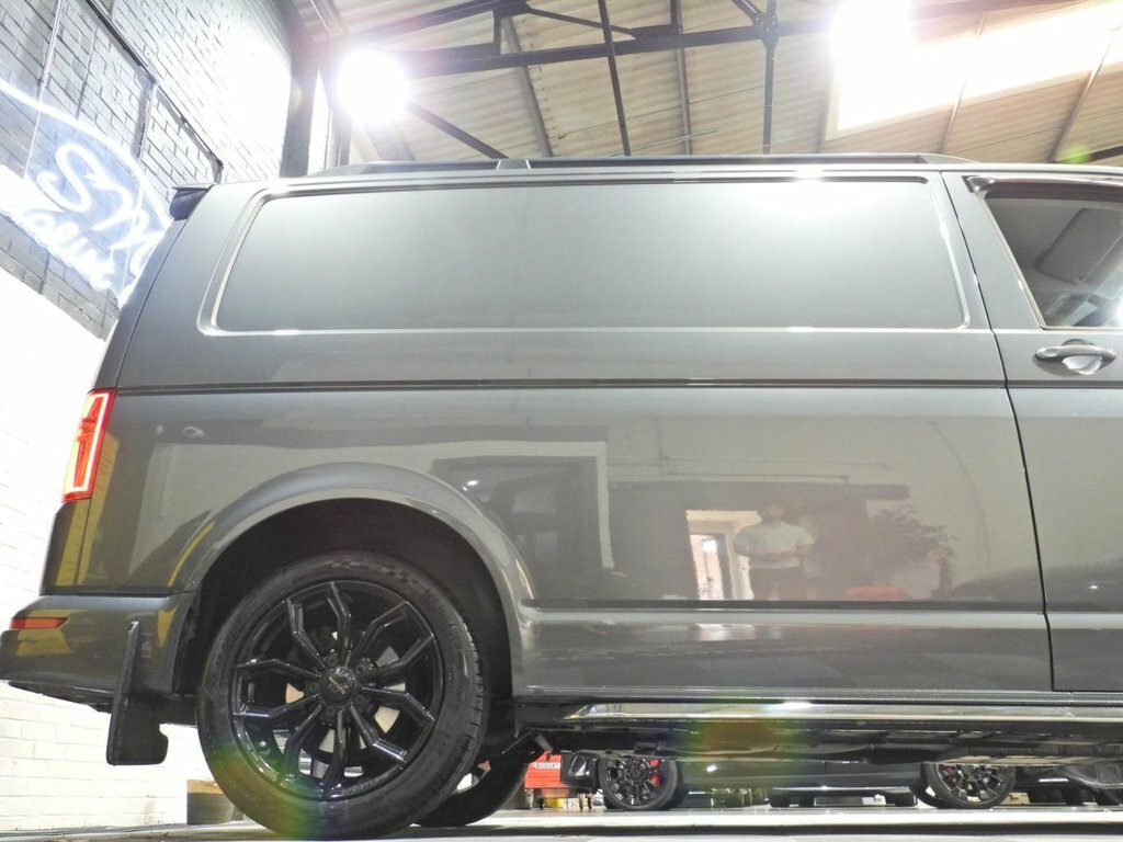 Volkswagen Transporter Sportline 2L Sportline Grey #5