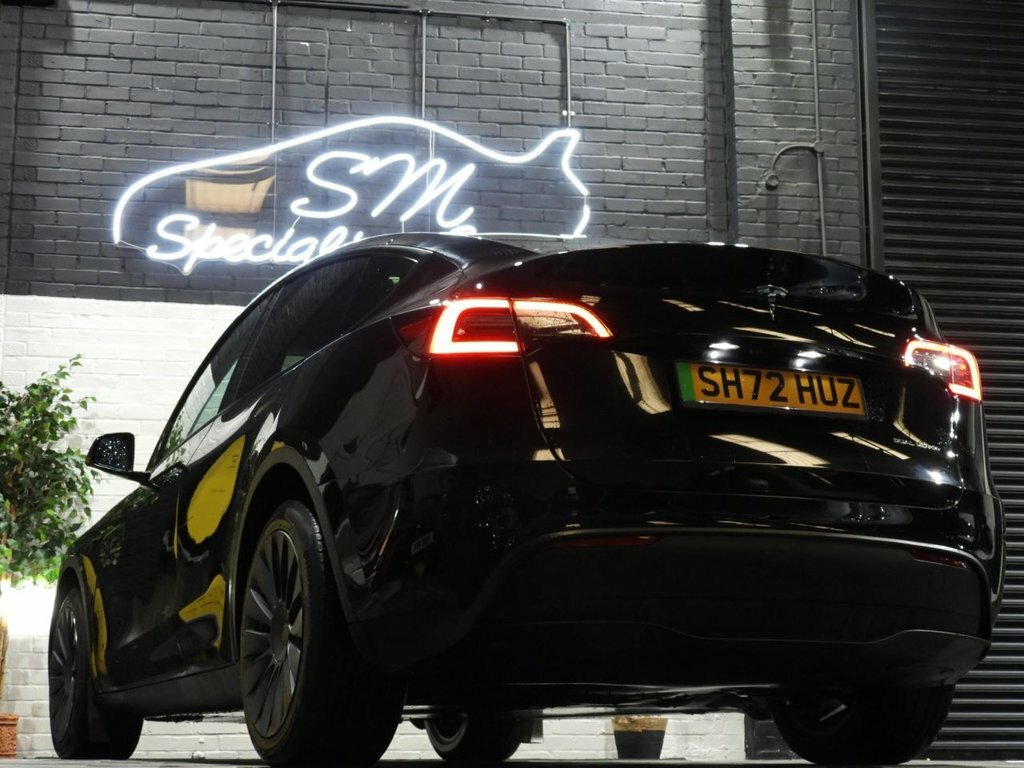 Tesla Model Y Suv Black #2