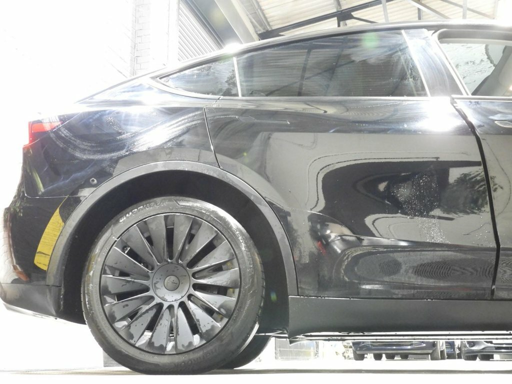 Tesla Model Y Suv Black #6