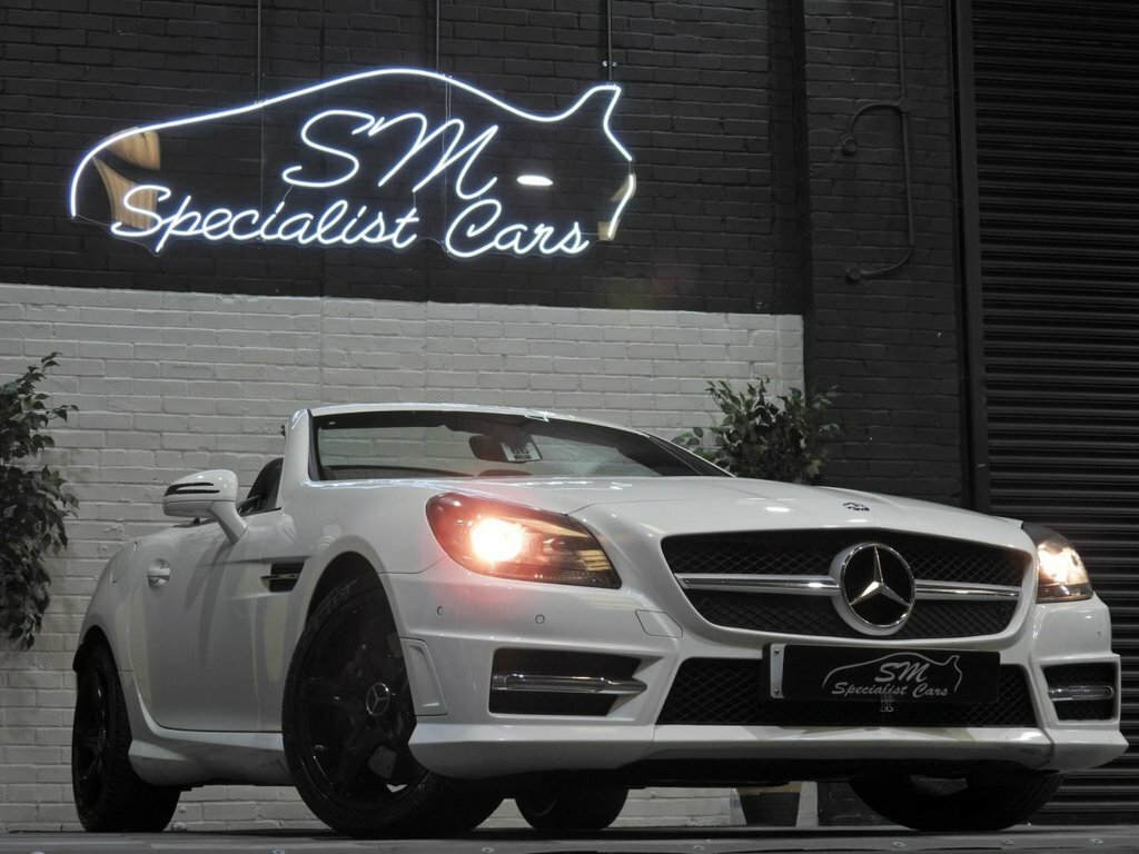 Mercedes-Benz SLK 2.1L Amg Sport White #4