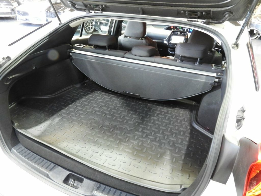 Toyota Prius+ Prius Iconhybrid 5-Dr Hatchback Silver #22