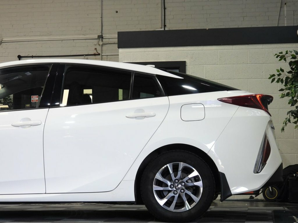 Toyota Prius+ Prius Iconhybrid 5-Dr Hatchback Silver #14