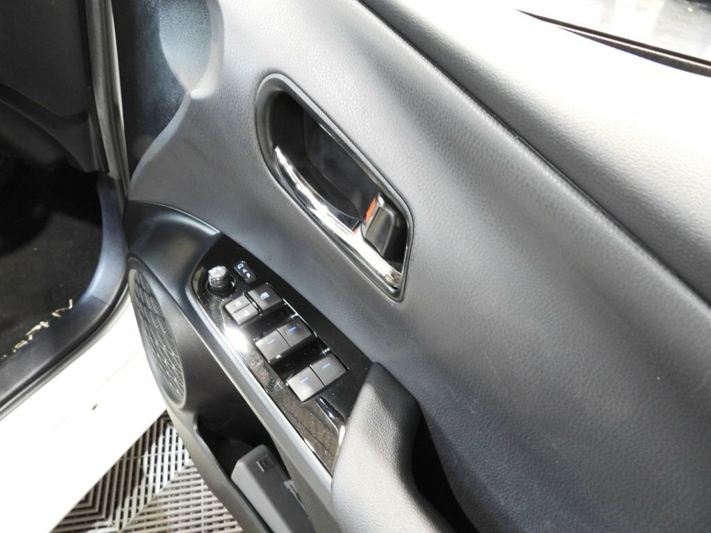 Toyota Prius+ Prius Iconhybrid 5-Dr Hatchback Silver #26