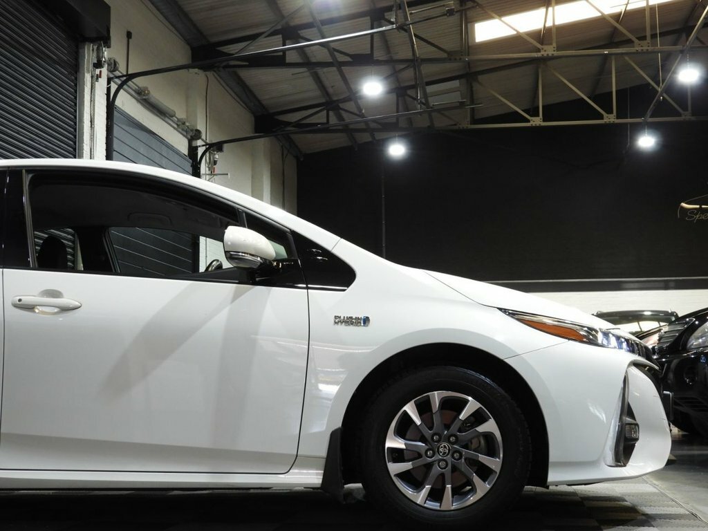 Toyota Prius+ Prius Iconhybrid 5-Dr Hatchback Silver #7